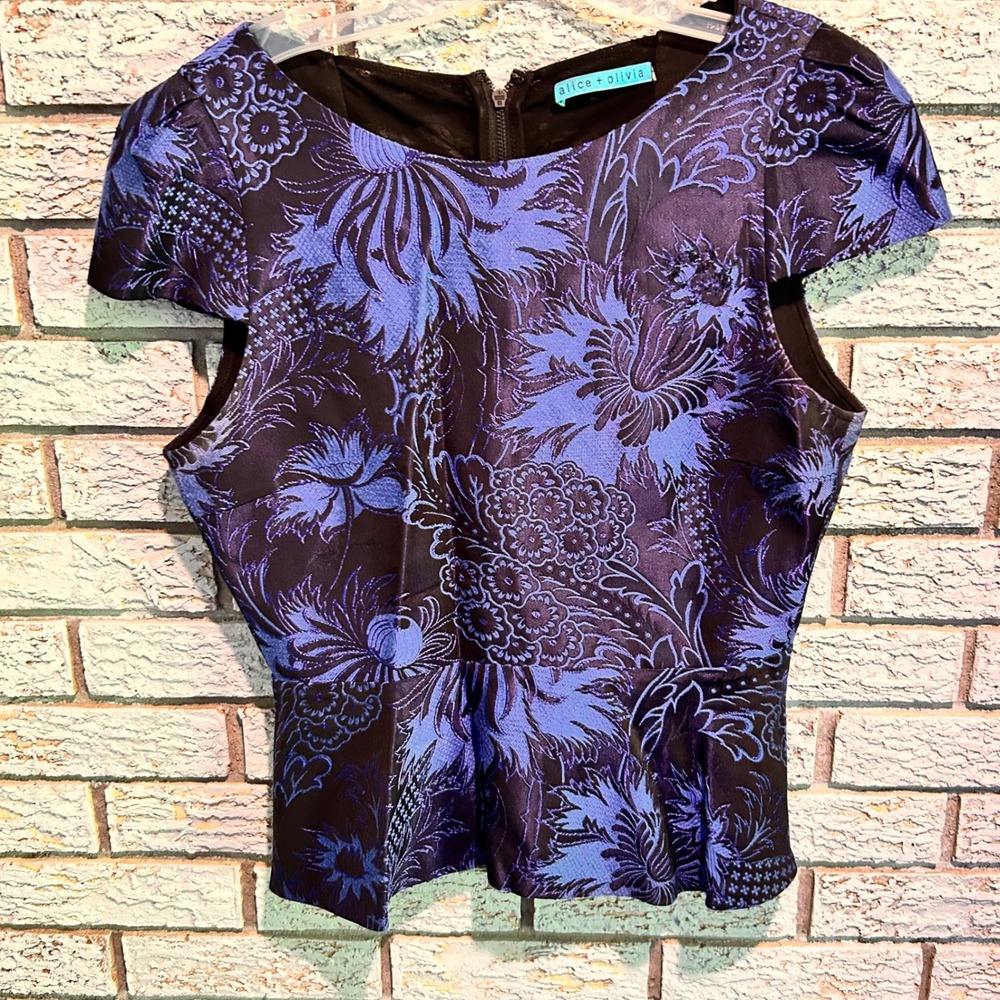 Alice + Olivia Blue Black Floral Jacquard Peplum Cap Sleeve Top C20902385 Size 4